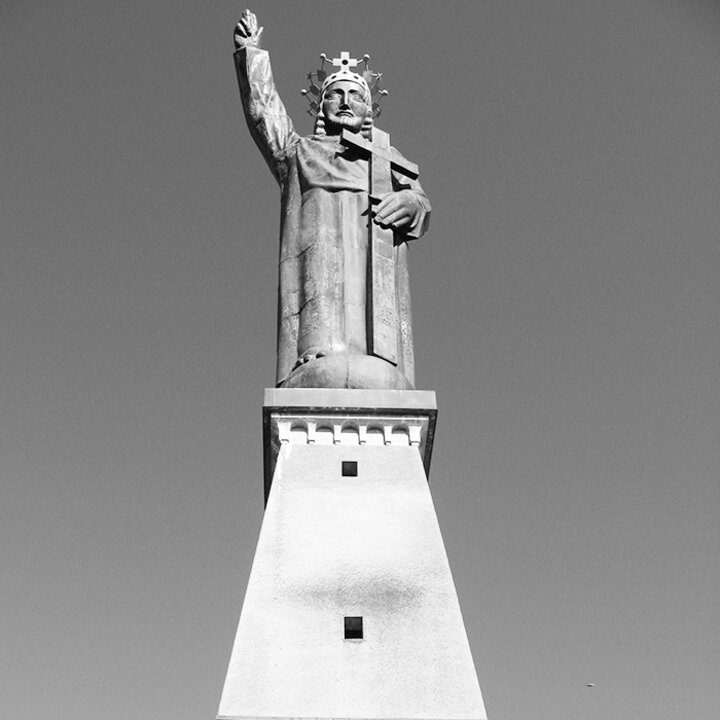 Christ-König-Statue (VS)